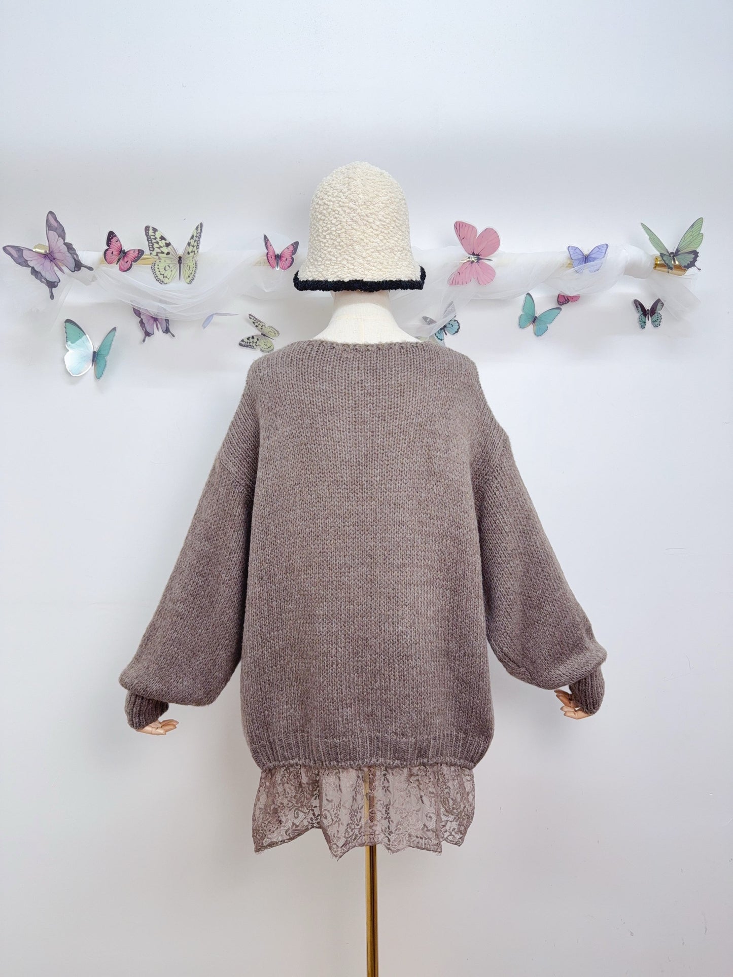 pull dentelle marron clair